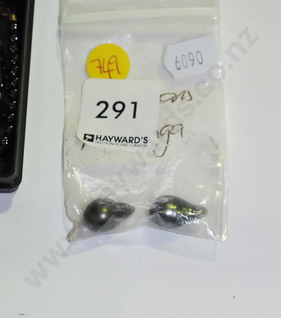 2 x baroque black drop pearls 17 x 10mm Image 1++