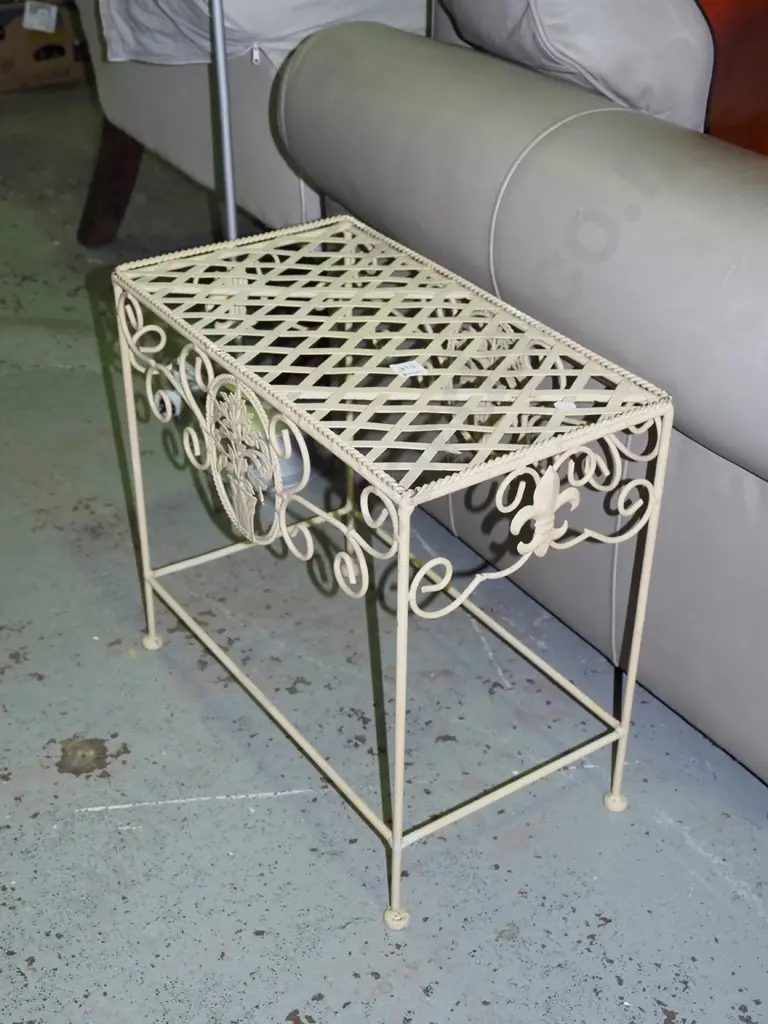 wrought metal end table Image 1++