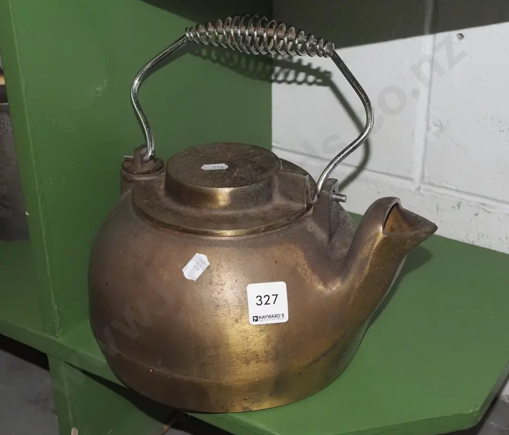 cast brass teapot Image 1++