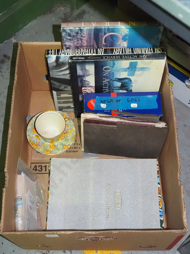 box; stamp albums, books etc Image 1++
