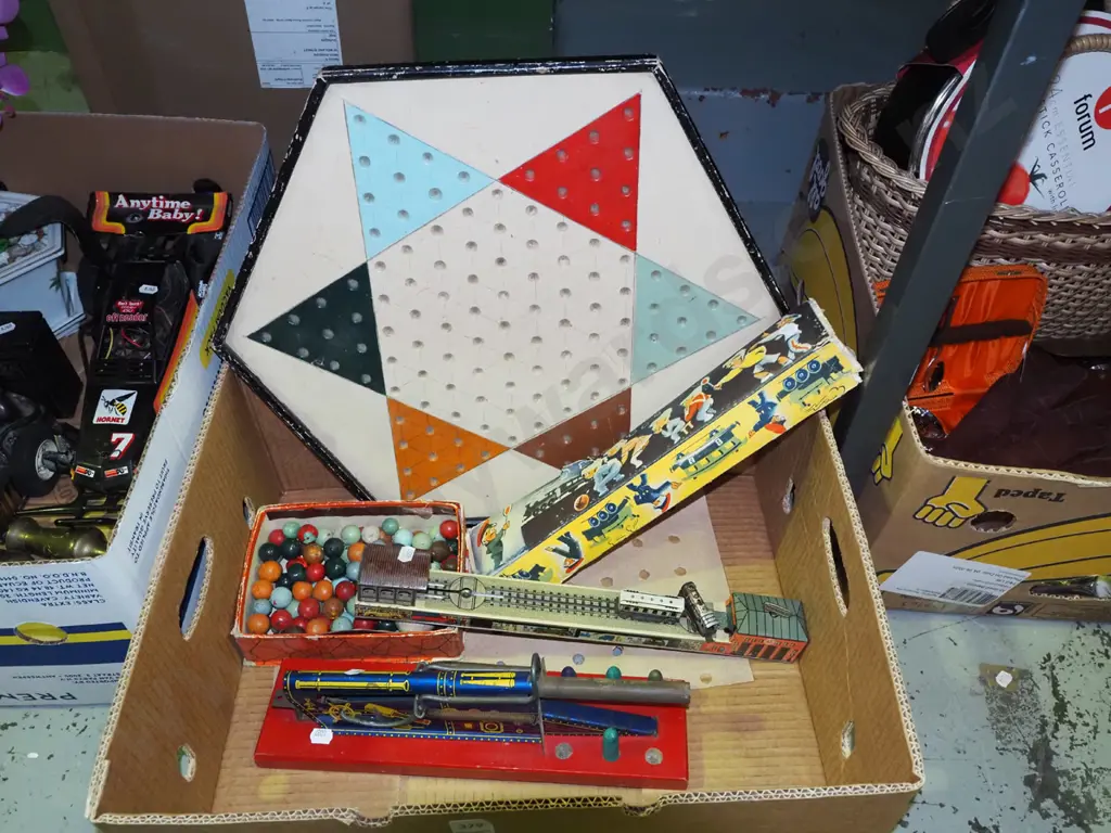 box; vintage Chinese checkers, tin toys Image 1++
