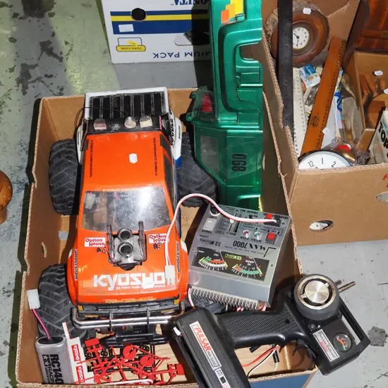 box; radio control vehicle As Is No Returns