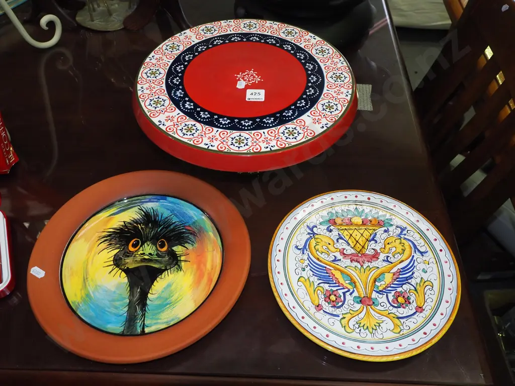 2 hand painted plates, cake stand Image 1++