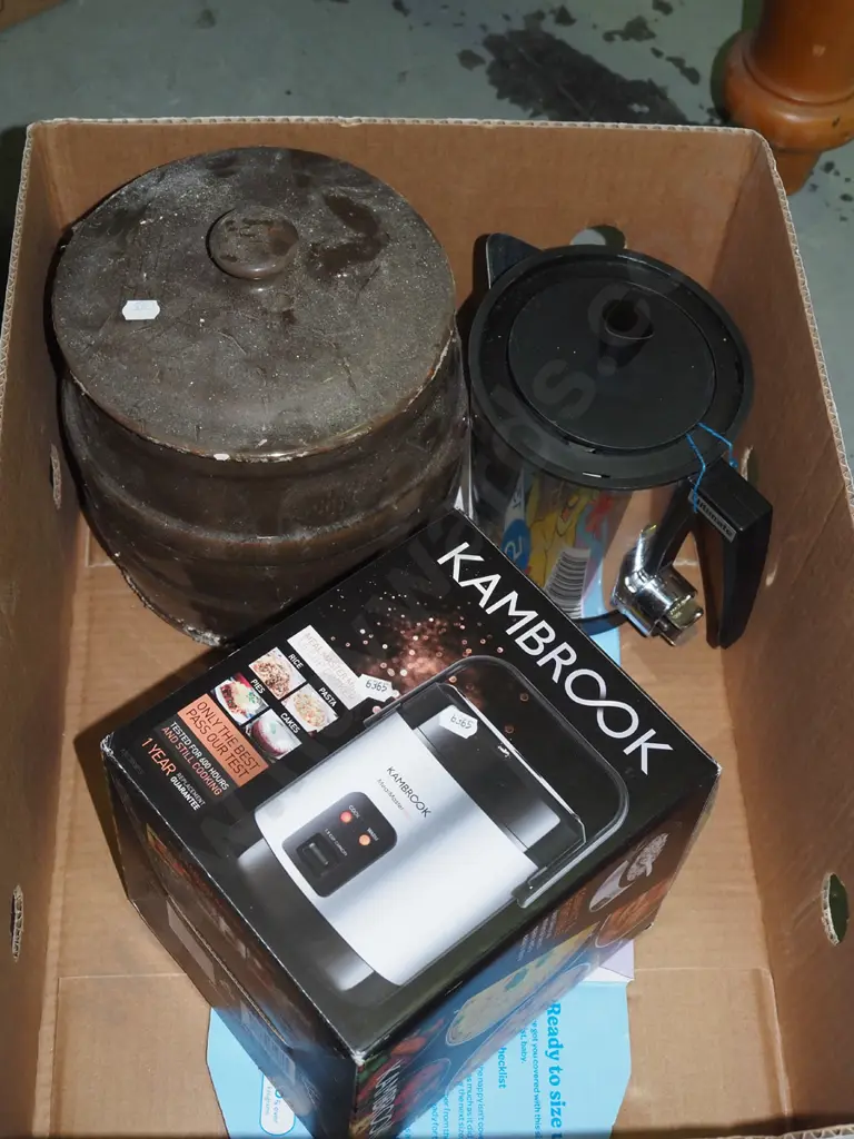Kambrook rice cooker, electric kettle, lidded crock Image 1++