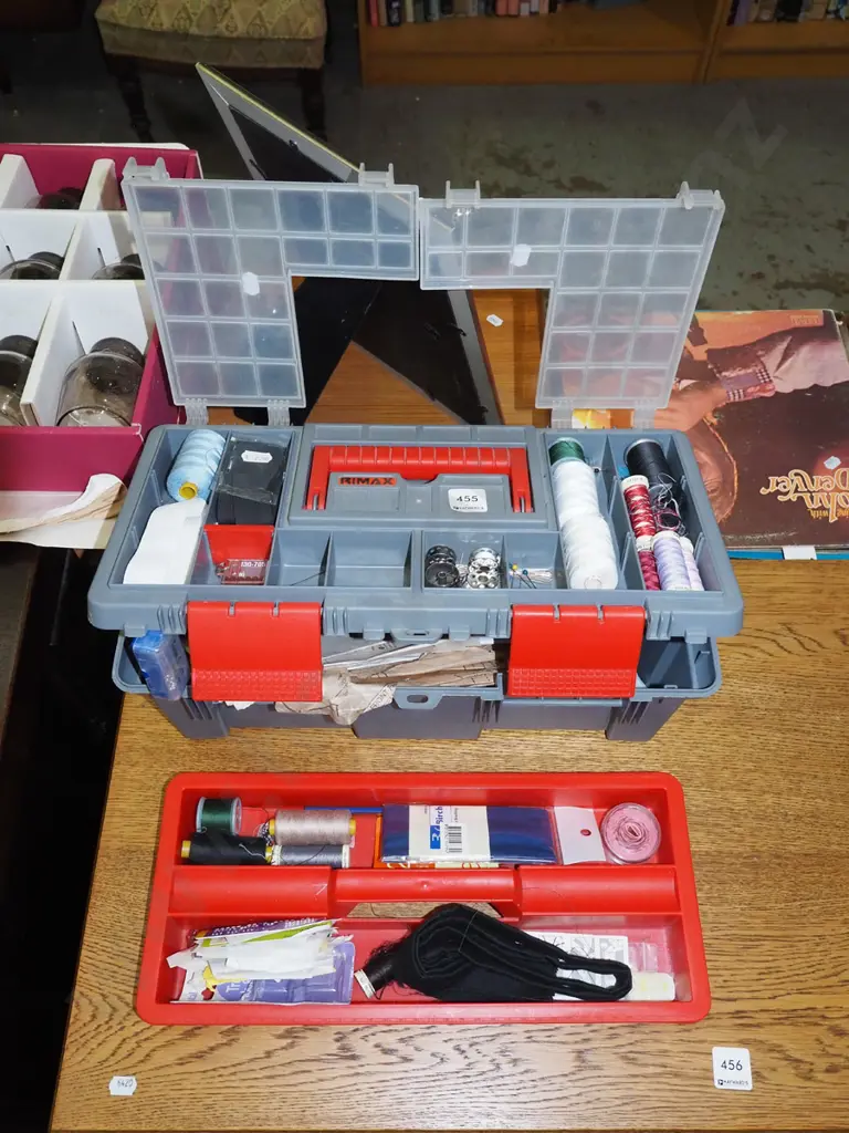 tool box and sewing accessories Image 1++