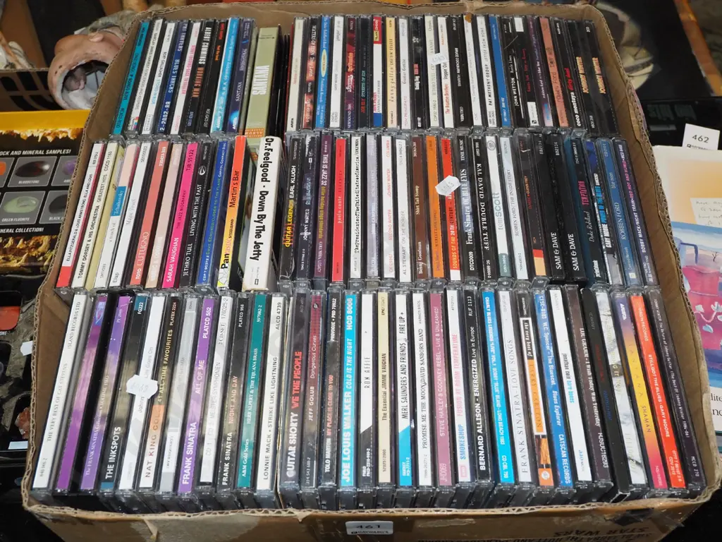 box; CDs Image 1++