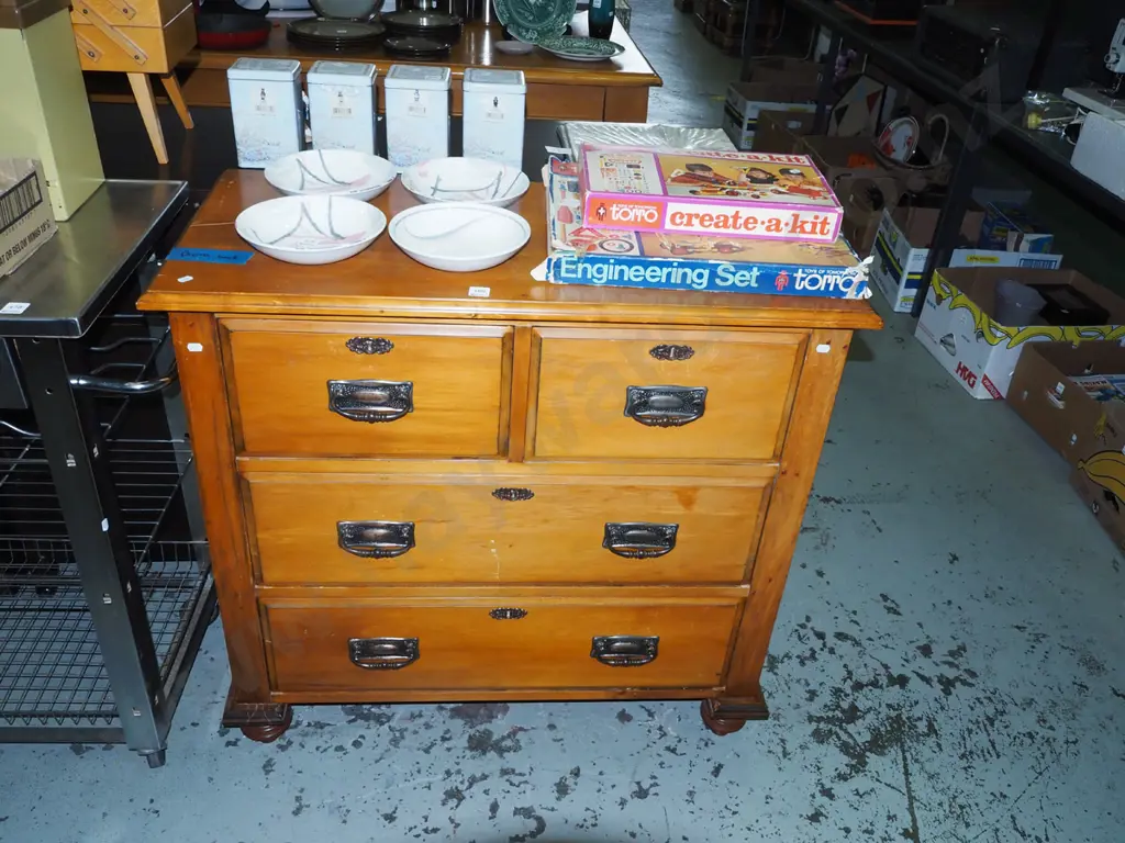 Edwardian kauri 4 drawer chest with drop metal handles and original locks - good condition - borer in back panel Image 1++