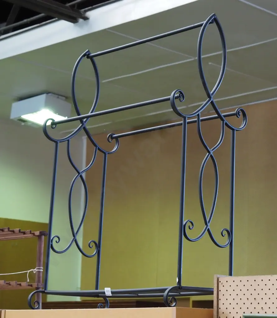 metal towel rail Image 1++