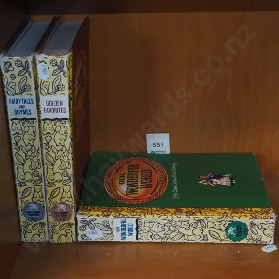 3x Golden books