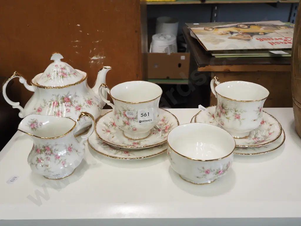 Paragon Victorian rose tea for 2 Image 1++