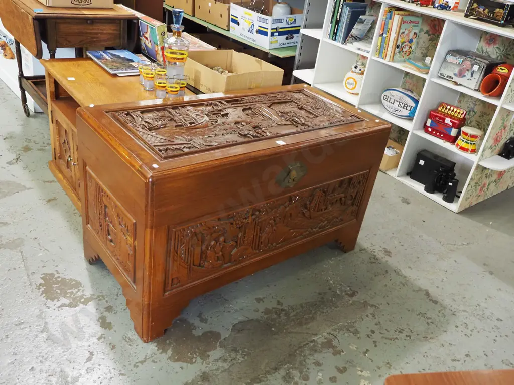 carved camphor wood chest H-615 W-1040 D-500 Image 1++
