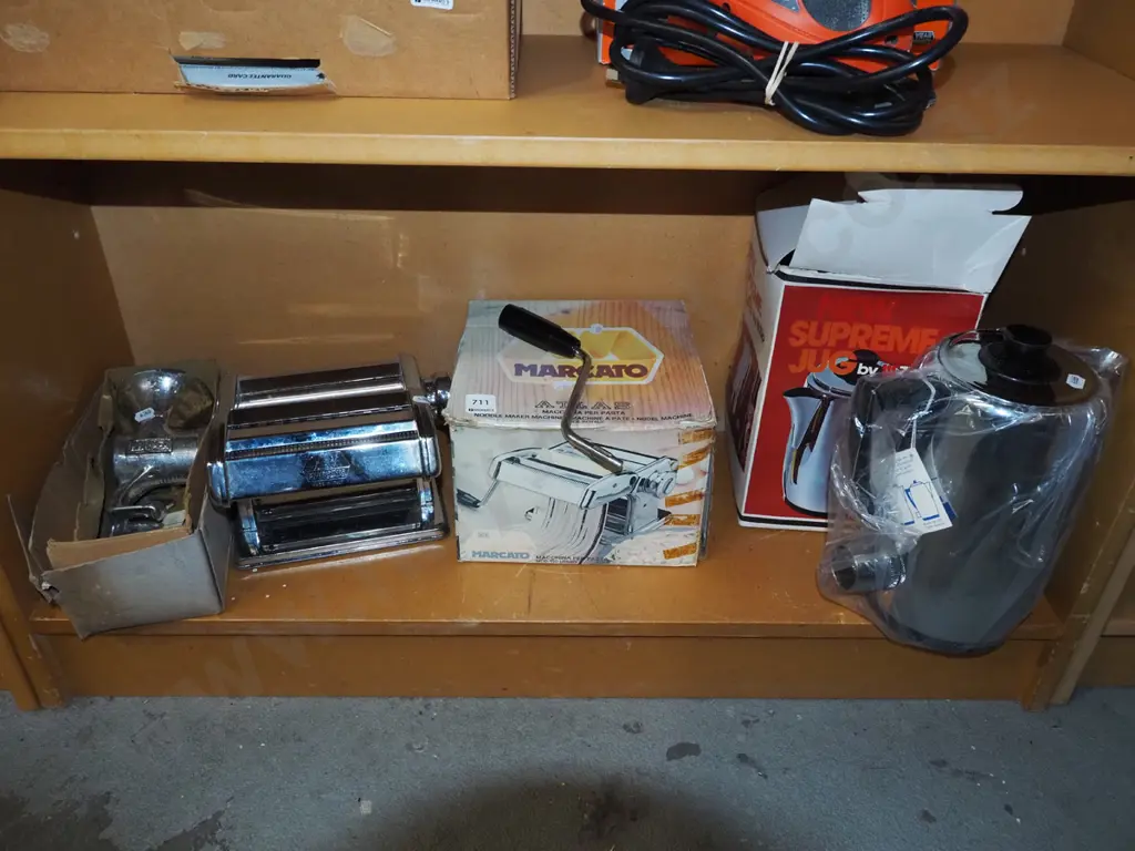 bench top mincer, pasta maker, as new electric kettle Image 1++