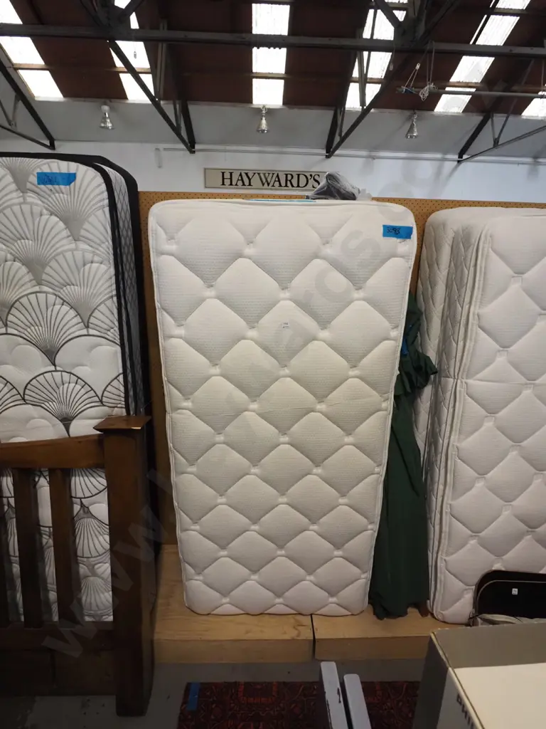 single bed base and mattress Image 1++