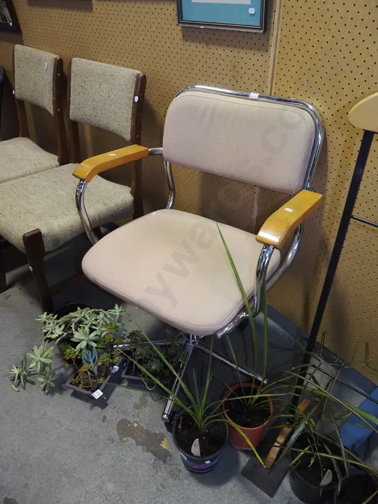 1980s chrome and wood office chair Image 1++