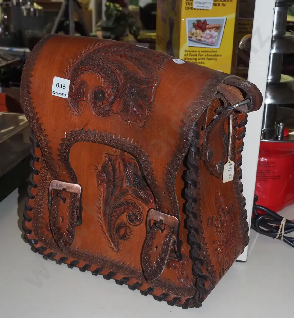 large tooled leather hand bag H360 W290 Image 1++