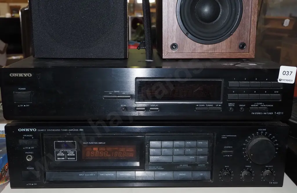 Denon turntable, Onkyo receiver, amplifier, 2x bookcase speakers Image 1++