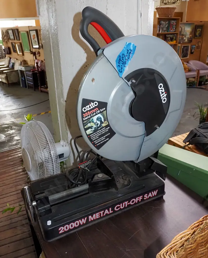 Ozito cut off saw Image 1++