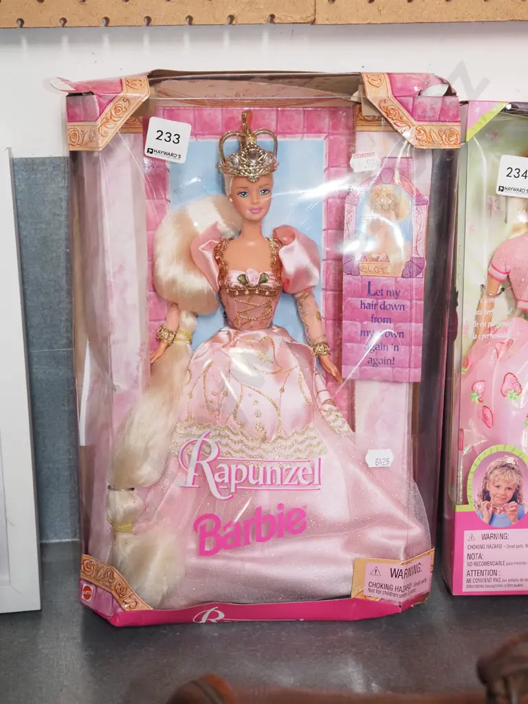 boxed Rapunzel Barbie - damage to box Image 1++