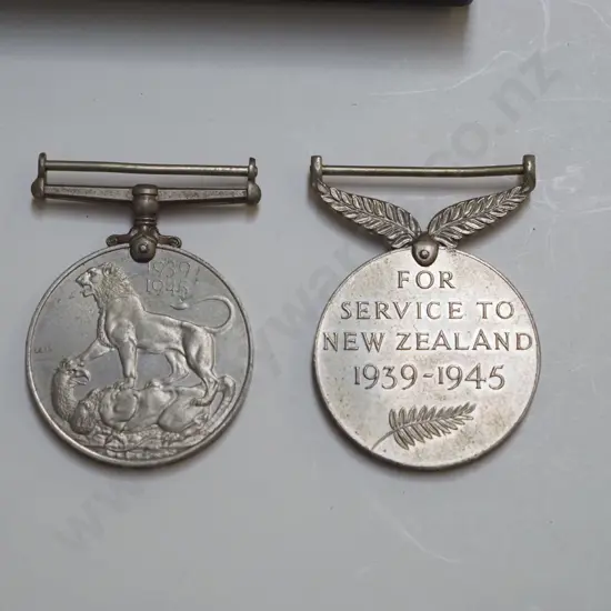 2x WWII medals