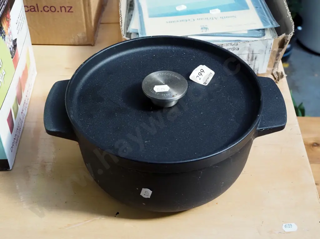 Kitchenaid cast iron casserole Image 1++