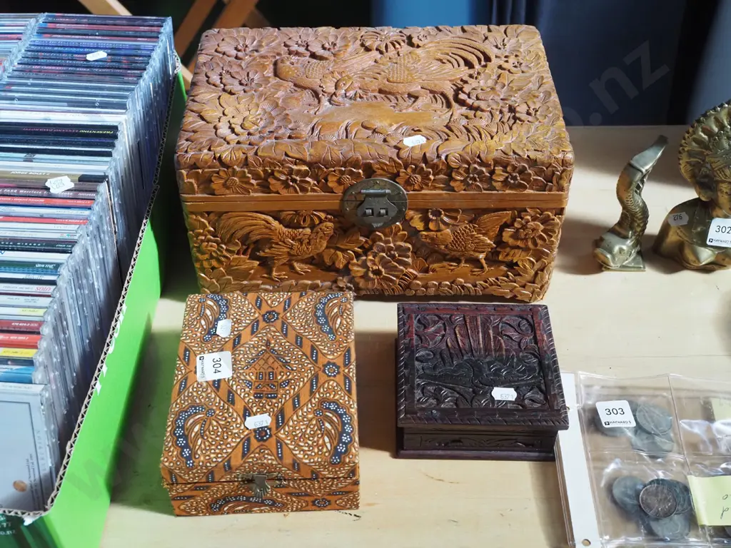 small camphorwood chest H-170 and 2x presentation cases Image 1++