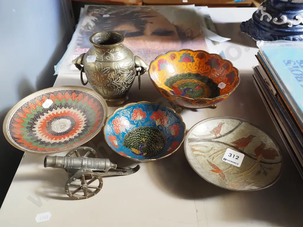 closoinne bowls, brass cannon, brass vase etc Image 1++