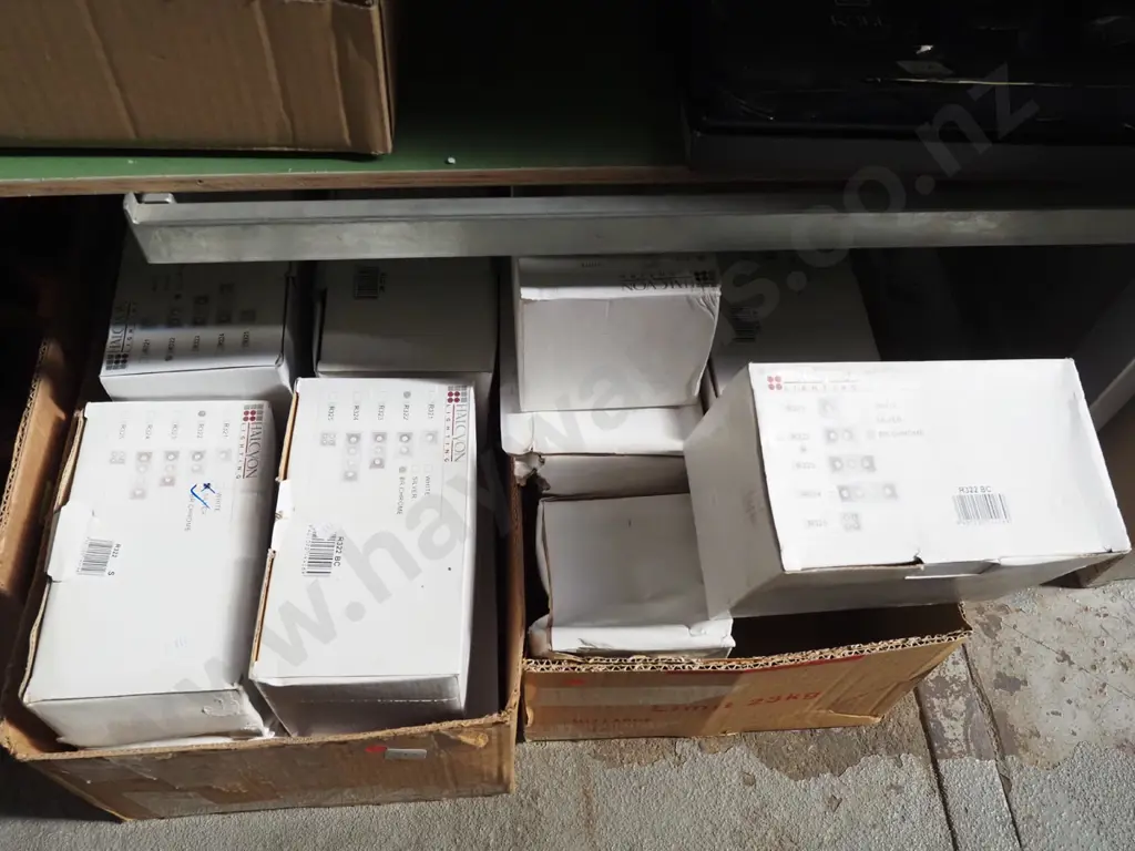 2x boxes as new halogen light fittings - red dots Image 1++