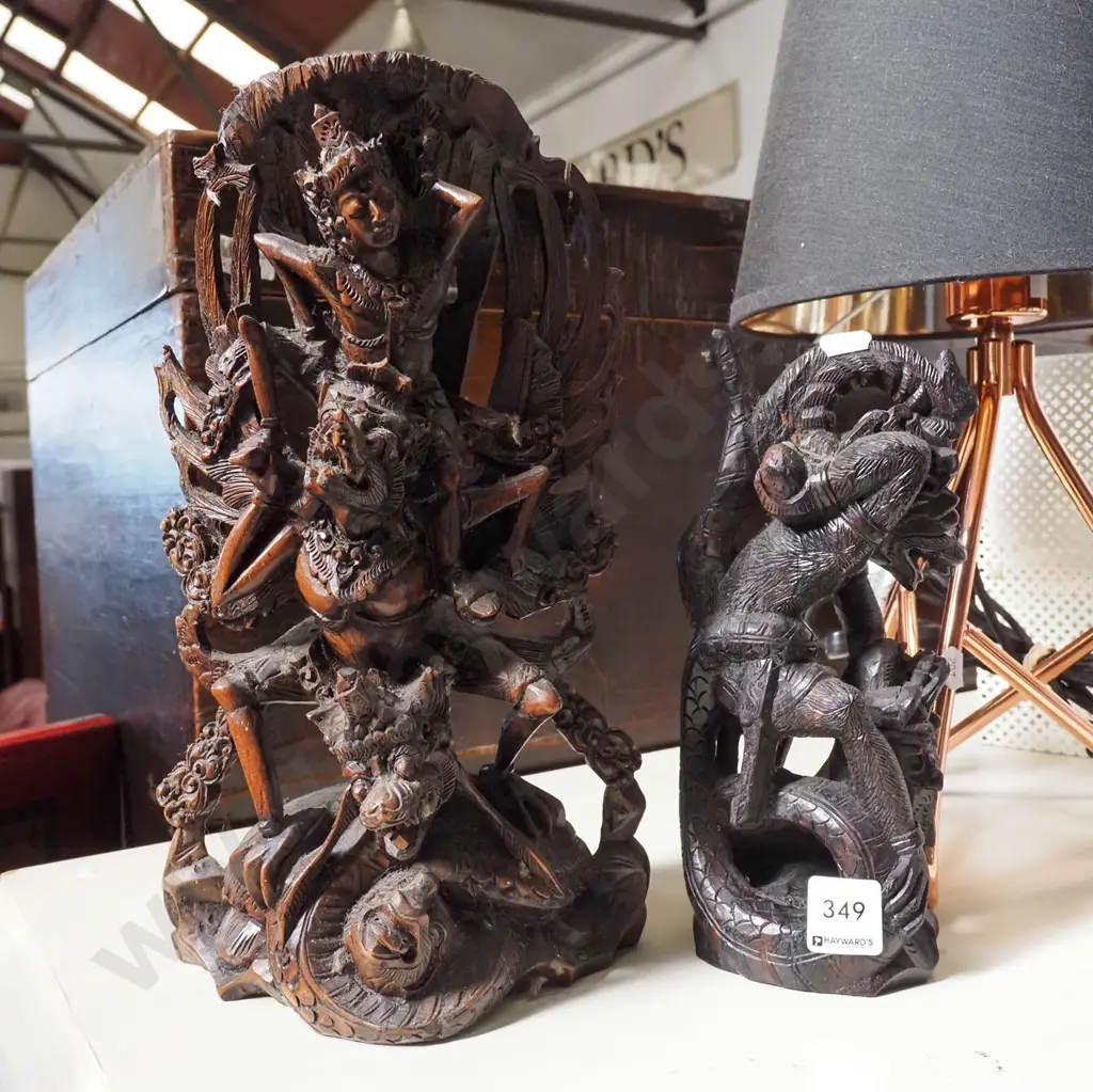 2x heavily carved figurines H310 Image 1++