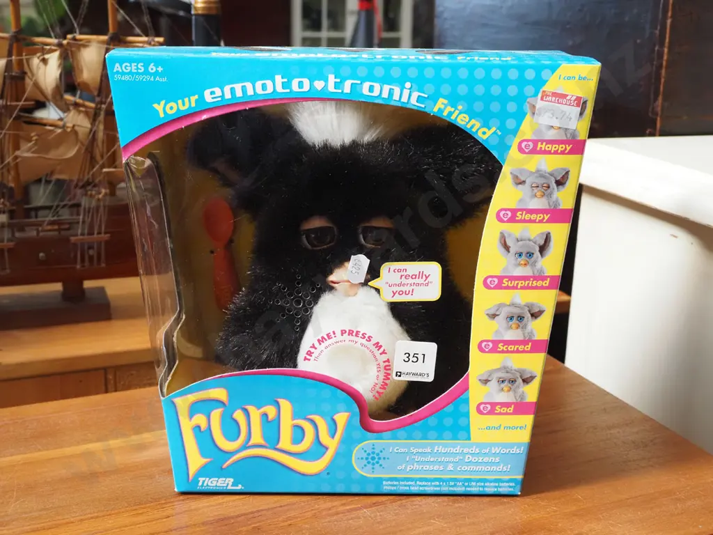 boxed as new Furby Emoto-Tronic Friend toy Image 1++