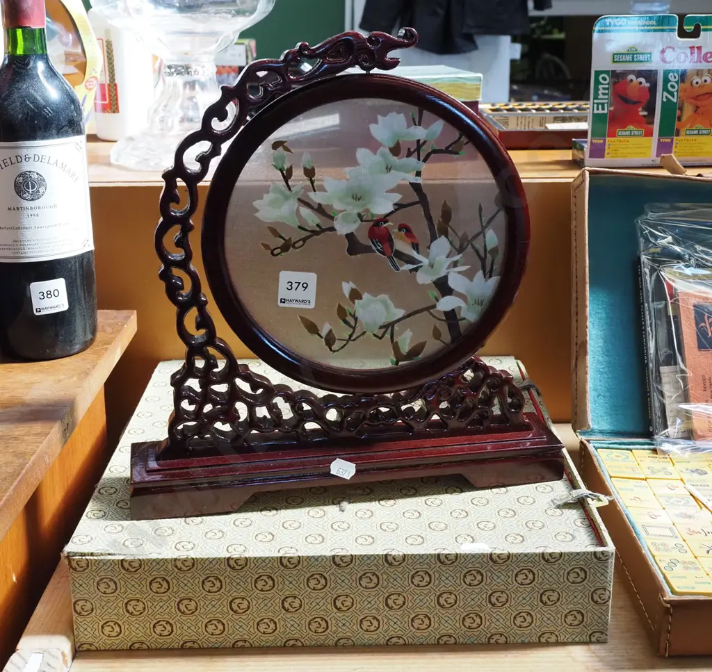metal and wood and glass stand H320 and box Image 1++