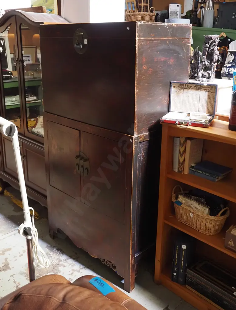 traditional style Asian storage unit with twin cupboard with separate storage on top Image 1++