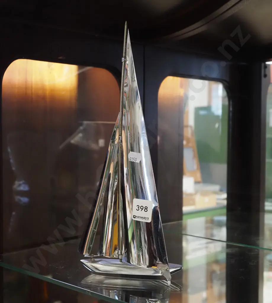 chrome yacht H300 Image 1++