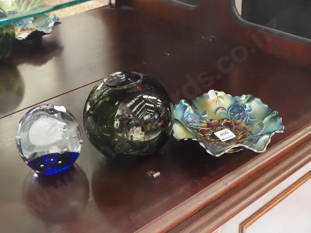 art glass paperweight, carnival glass bowl Image 1++