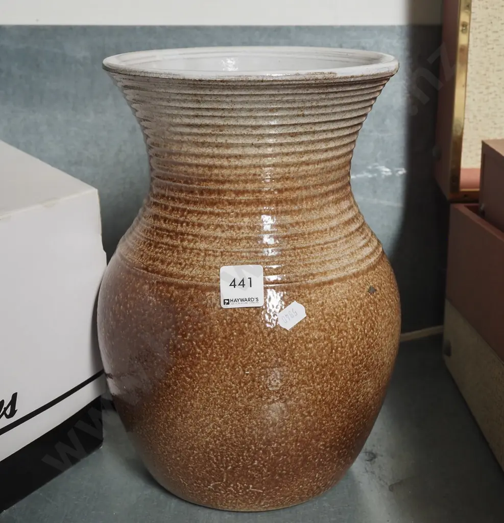 studio pottery vase H290 Image 1++