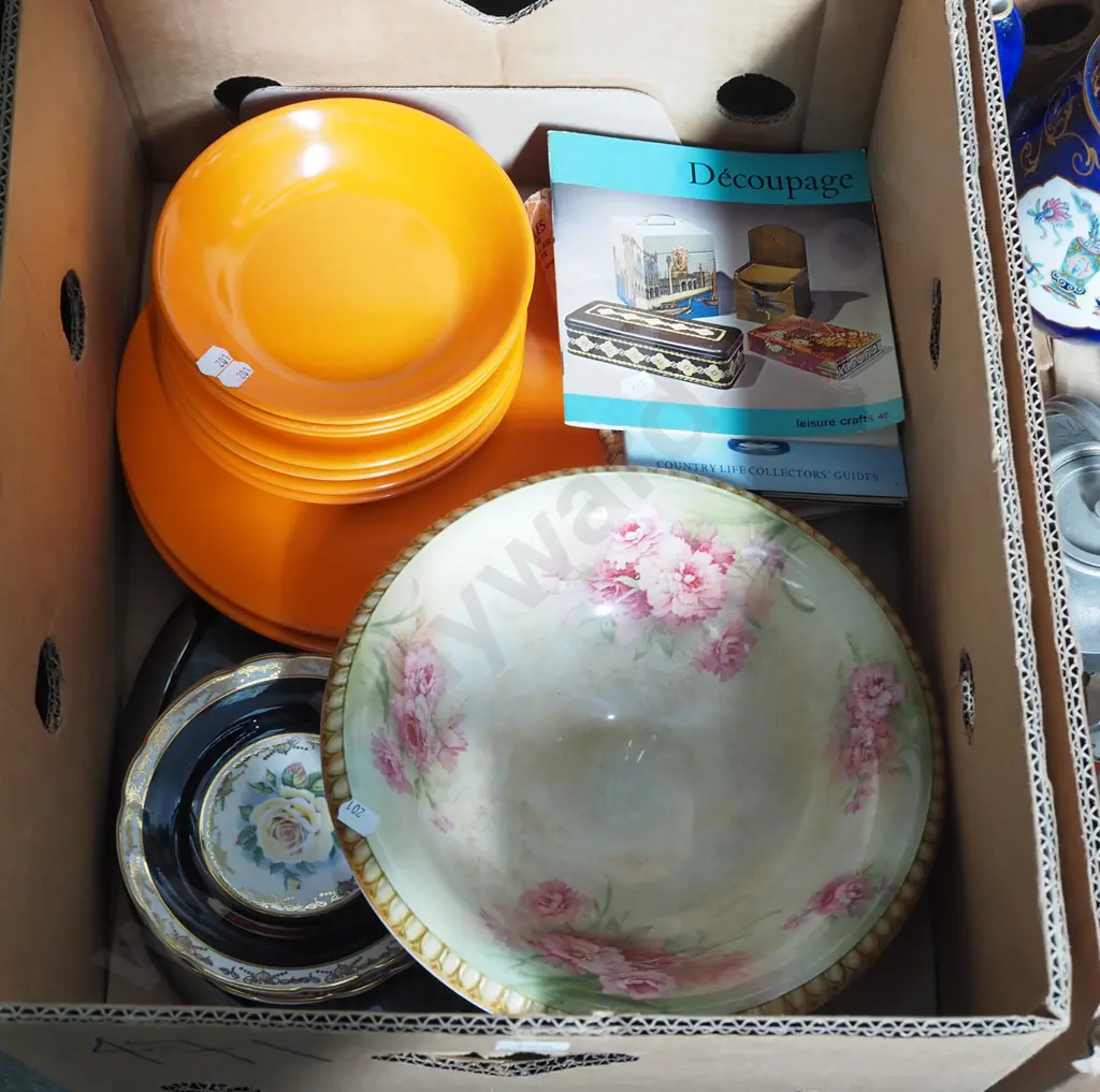 box; large footed fruit bowl, orange plastic plates etc Image 1++