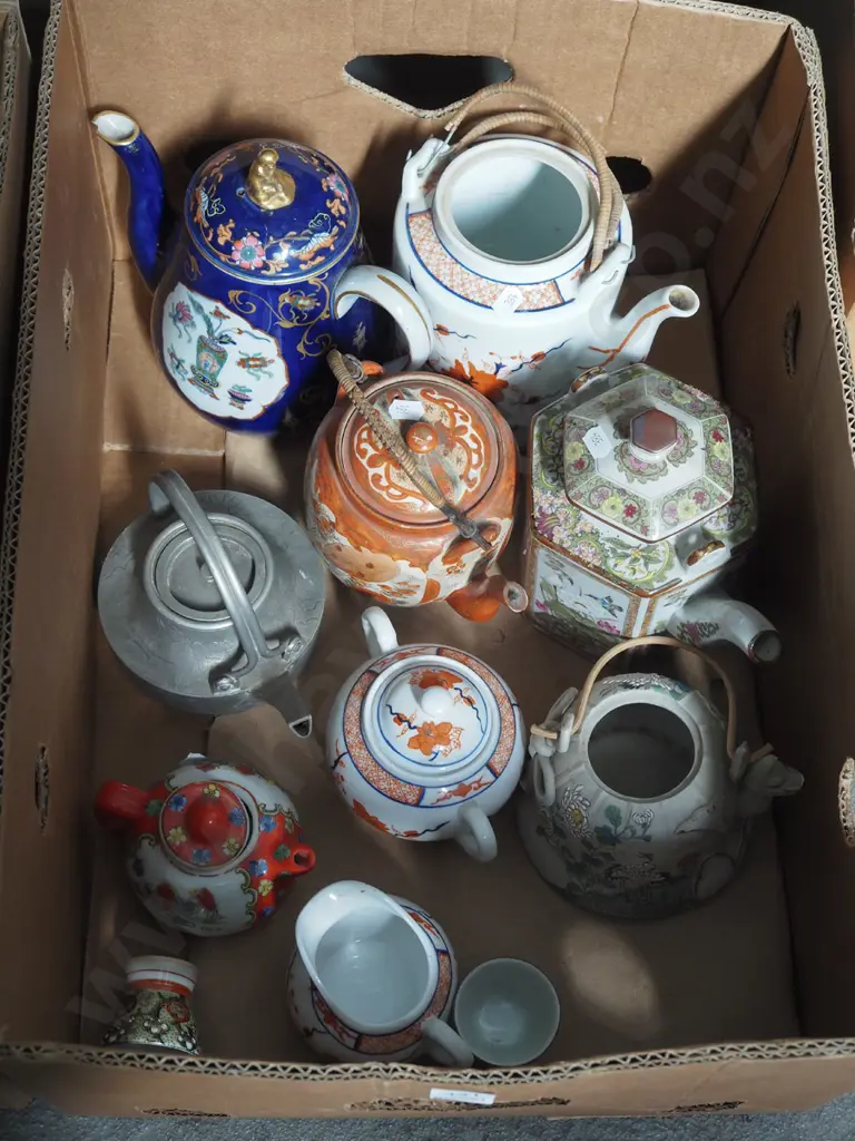 box of teapots Image 1++