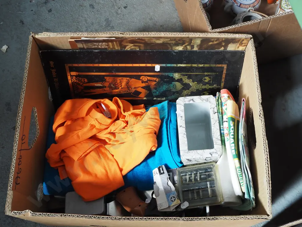 box; plastic toy gun, bbq tool, t shirt etc Image 1++