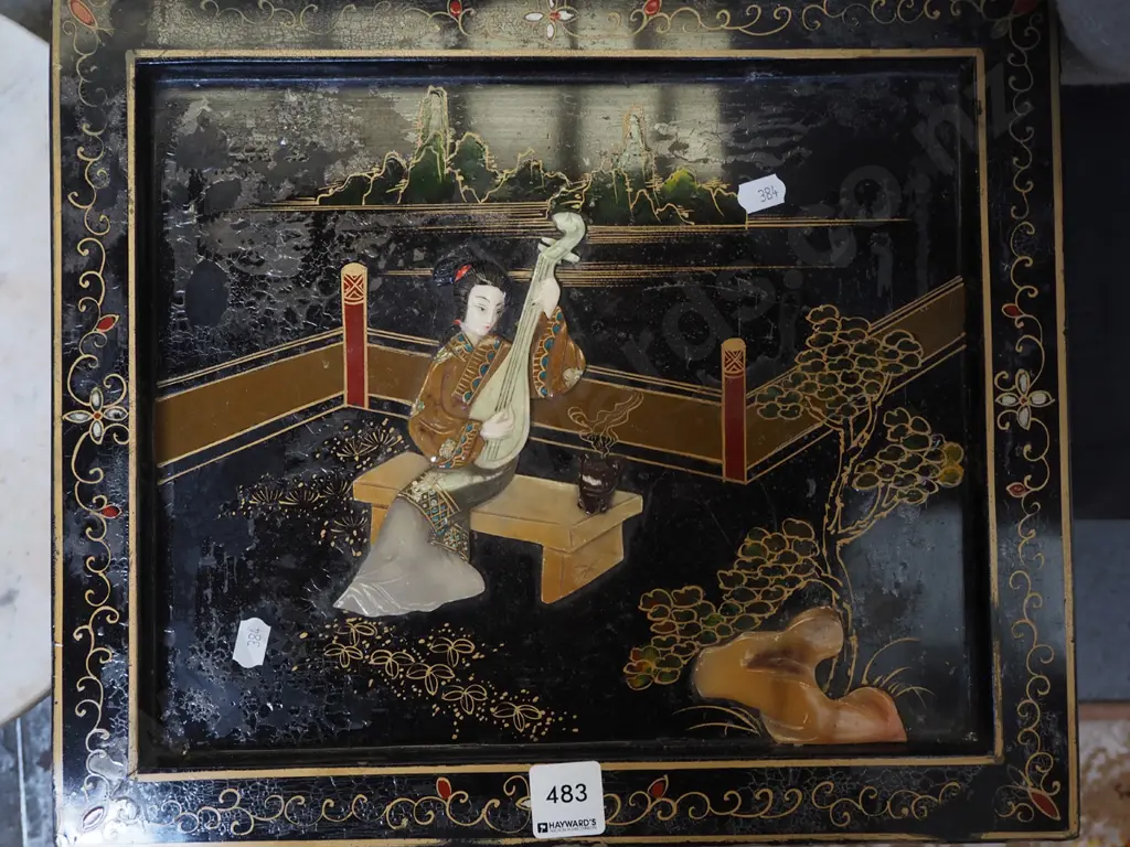 Asian shell and lacquer end table H430 W360 - may be missing glass top Image 1++