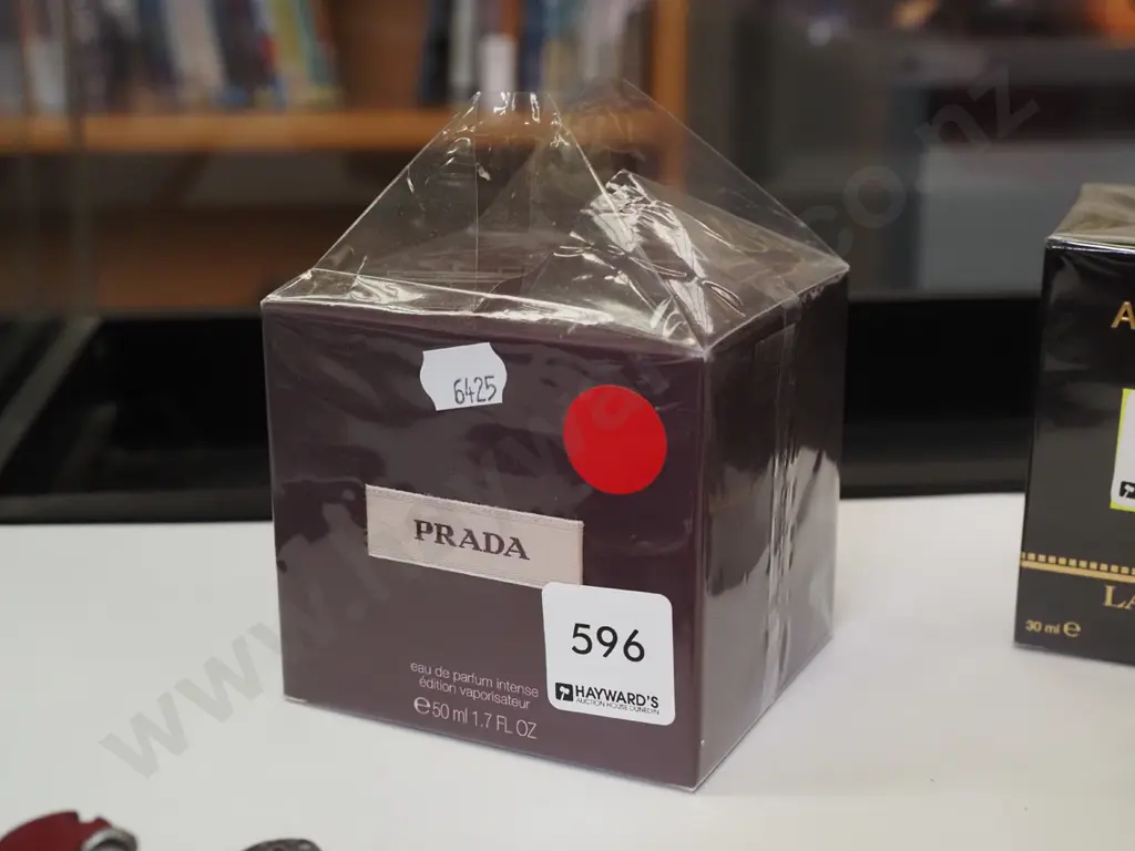 as new Prada eau de parfum 50ml Image 1++