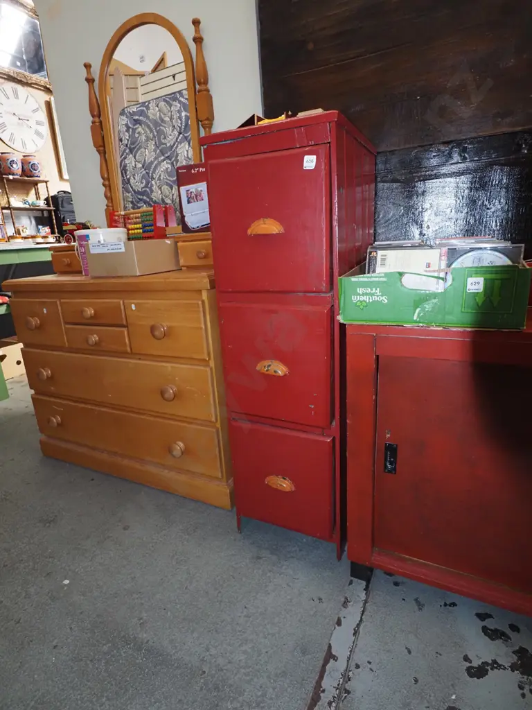 red painted rustic pine 3 drawer chest - some need of repair H1110 W330 D440 Image 1++