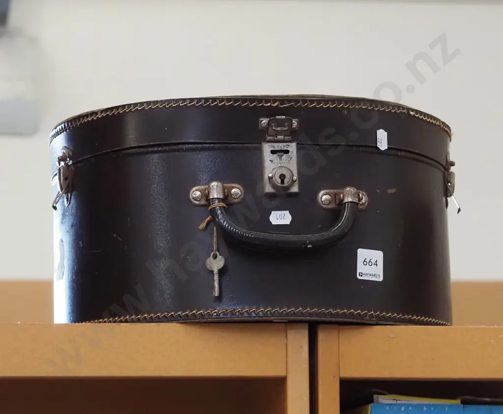 hat box Image 1++