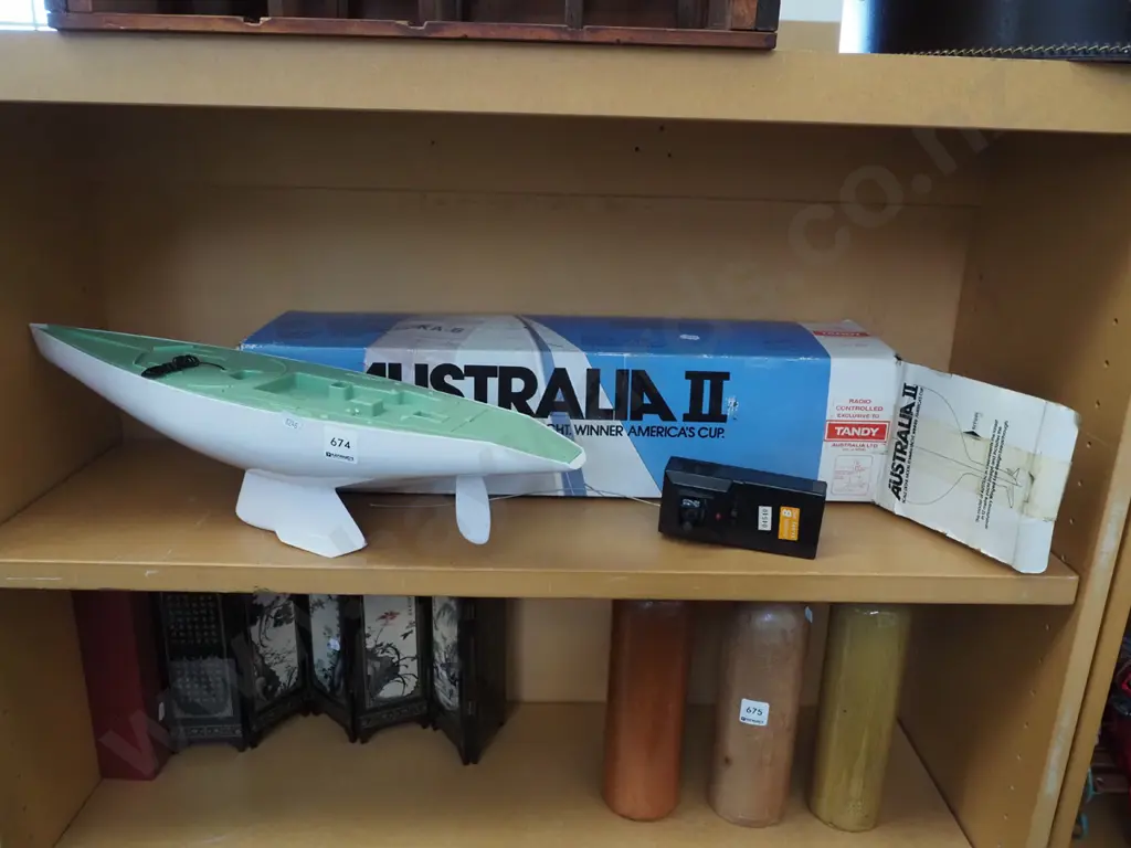Australia II remote control yacht - As Is No Returns Image 1++