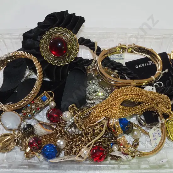 tray of costume jewellery