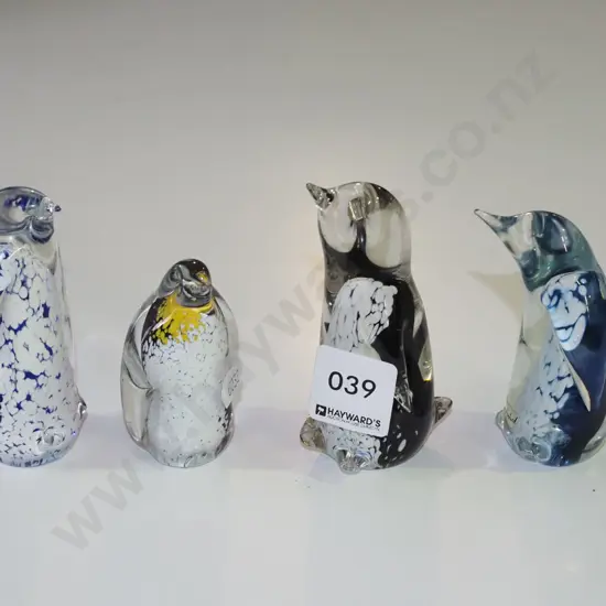 4x Hokitika? glass penguins H100