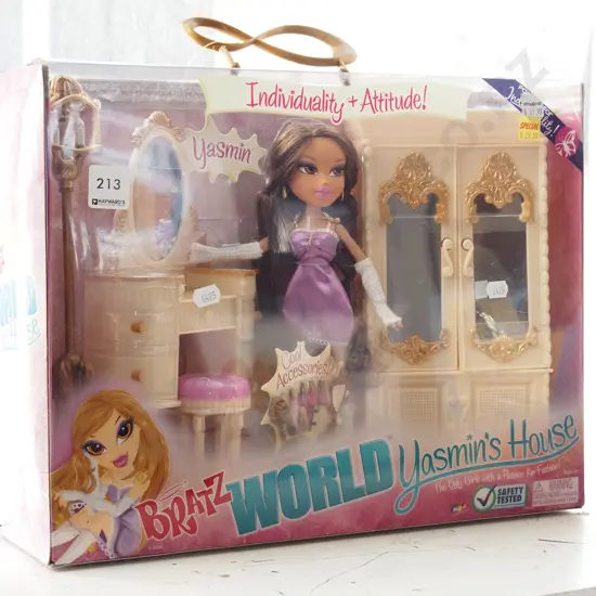 boxed as new Bratz World Yasmin's House doll