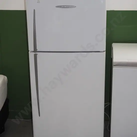 F&P fridge freezer H1440 W635 D650 