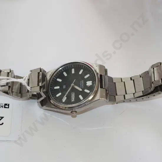 wristwatch