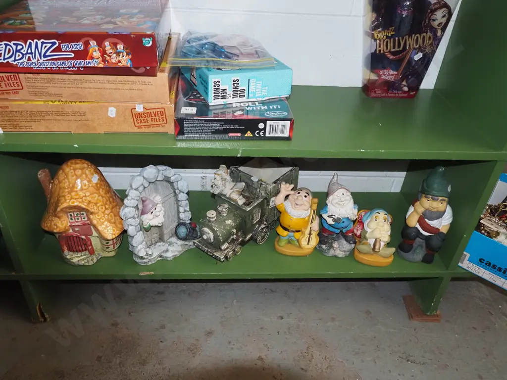plastic  and plaster ornaments etc Image 1++