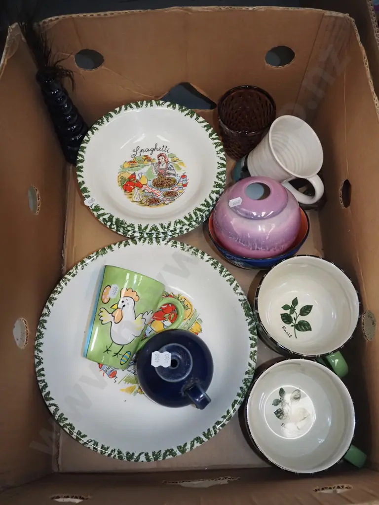 box; large spaghetti bowl, plates, soups, cups etc Image 1++