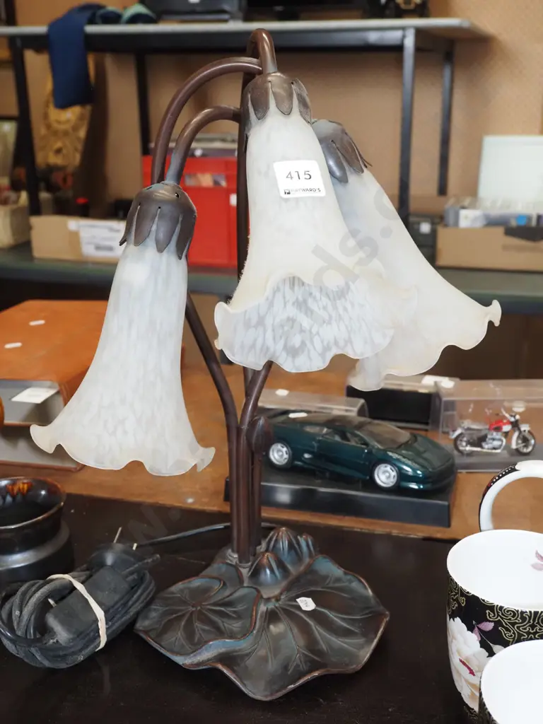 reproduction Tiffany style lily pad lamp H400 Image 1++